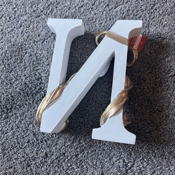 Ashland Decorative White and Gold Letter 'N' - Picture 3 of 3